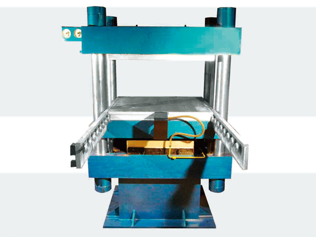 1000吨平板硫化机